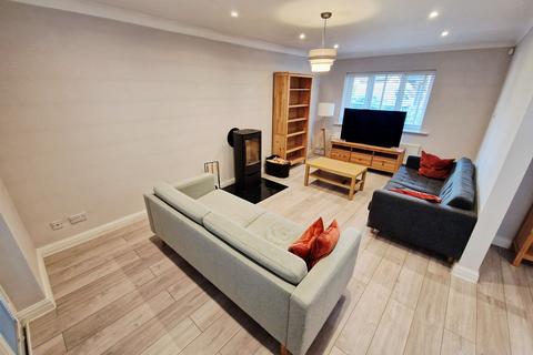 undefined, Carlisle Close, Whitefield, M45