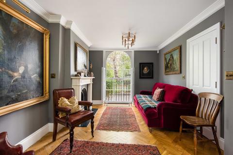 5 Paradise Row, London, E2 9LE