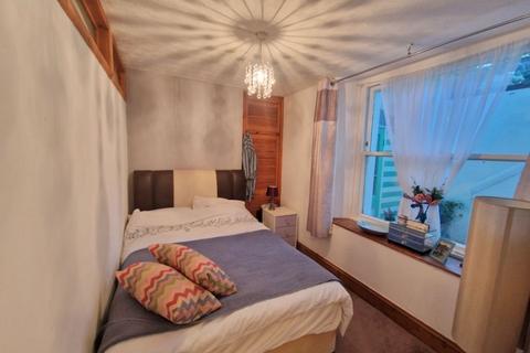 3 bedroom flat for sale, Trefusis Place, Exmouth, EX8 2AR