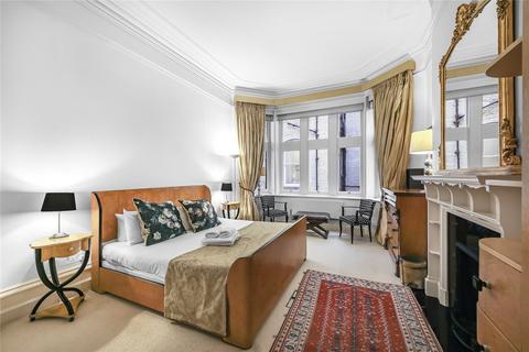 3 bedroom apartment for sale, Bedford Court Mansions, Bloomsbury, London, WC1B