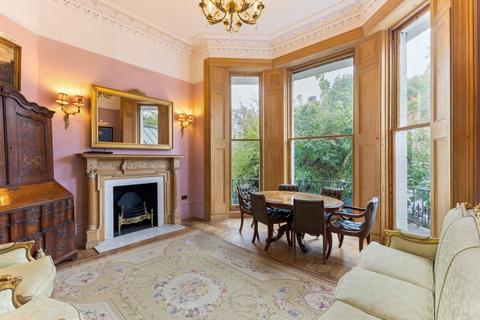 2 bedroom apartment to rent, Pembridge Square, W2