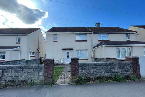 3 bedroom semi-detached house to rent, Llanfabon Drive, Trethomas, Caerphilly, CF83 8GJ