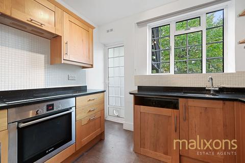 2 bedroom flat for sale, Leigham Avenue, London SW16