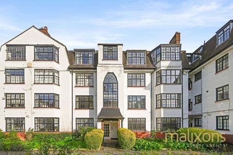 2 bedroom flat for sale, Leigham Avenue, London SW16