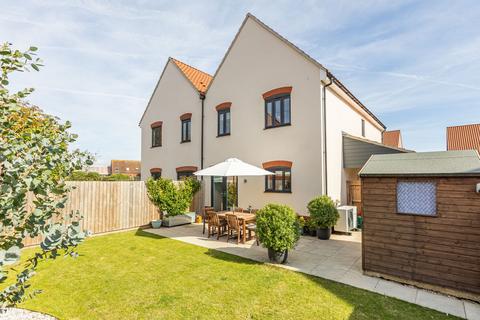 undefined, Beautifully Finished Home in Docking Perfect for Coastal Living