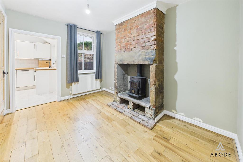 CAM04913 G0-PR0117-STILL003.jpg