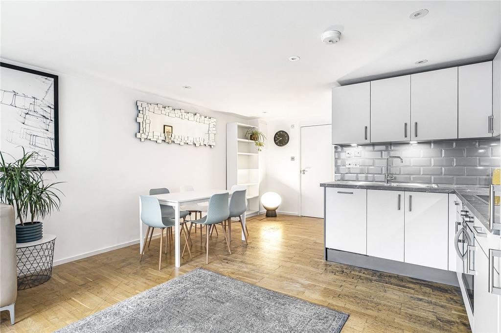 Kitchen/Dining Area