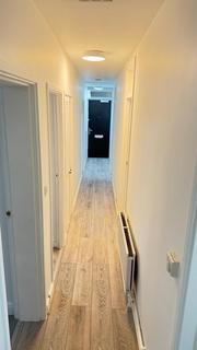 1 bedroom in a flat share to rent, Boundary Road, London NW8