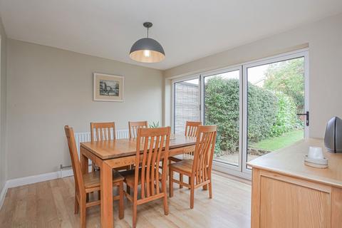 undefined, Deene Close, Adderbury