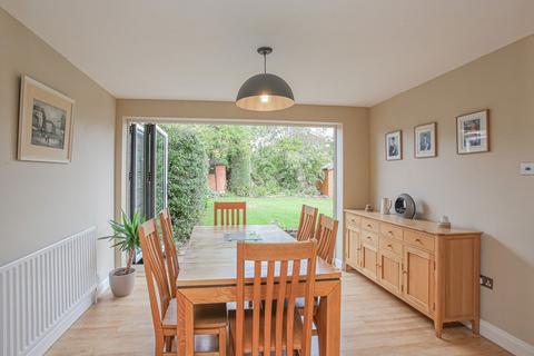 undefined, Deene Close, Adderbury