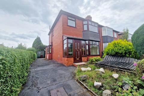 3 bedroom semi-detached house to rent, Duckworth Road, Prestwich, M25