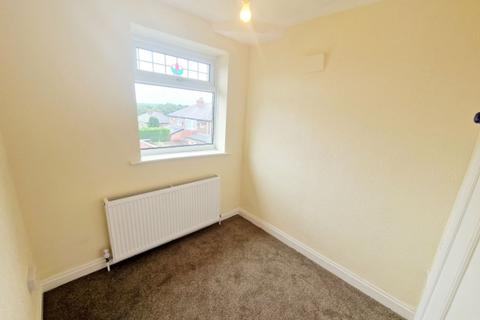 3 bedroom semi-detached house to rent, Duckworth Road, Prestwich, M25