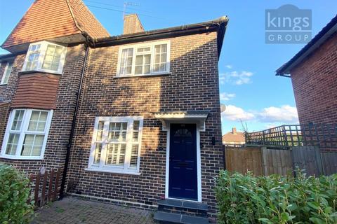 undefined, Manor Farm Drive, London