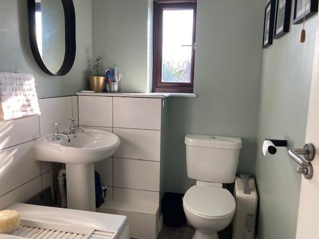 Bathroom4.jpg