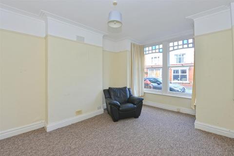 4 bedroom semi-detached house for sale, Coton Crescent, Coton Hill, Shrewsbury