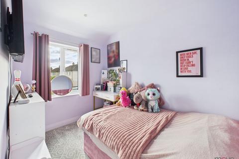 11 Sandyleaze, Gloucester, GL2 0PY