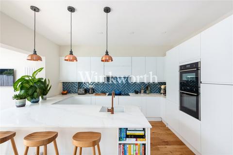 3 bedroom terraced house for sale, Hewitt Avenue, London, N22