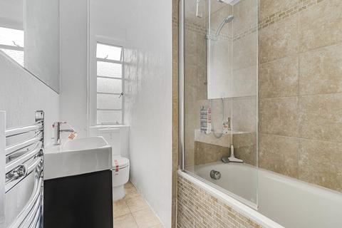 1 bedroom apartment for sale, Balham High Road, London, SW17