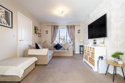 3 bedroom semi-detached house for sale, Roxburgh Close, Seaton Delaval, Whitley Bay