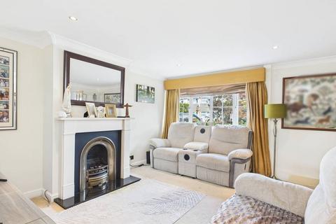 8 Mountsfield Close, Staines-upon-thames, TW19 6AP