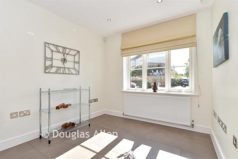undefined, Buckingham Road, Epping, Essex