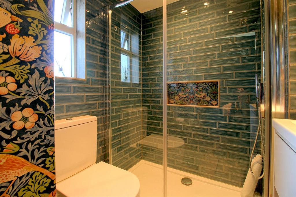 Shower Room .