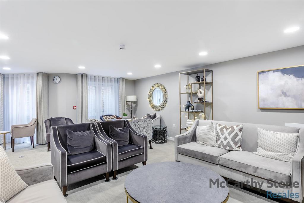 8630308-interior16.jpg