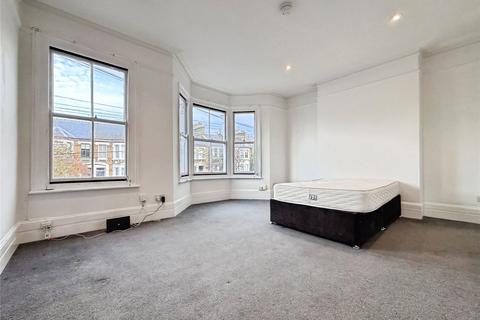 3 bedroom flat for sale, Waller Road, London SE14