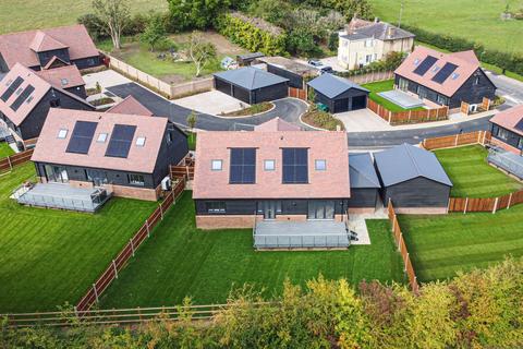 4 bedroom detached house for sale, Henry Isaac Mews, Brookend Lane, St. Ippolyts, Hitchin, SG4