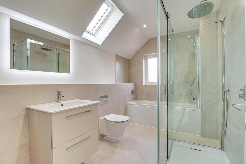 Familybathroomgeneric