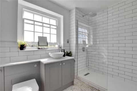 65 Parkside, London, SE3 7QF