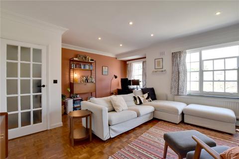65 Parkside, London, SE3 7QF