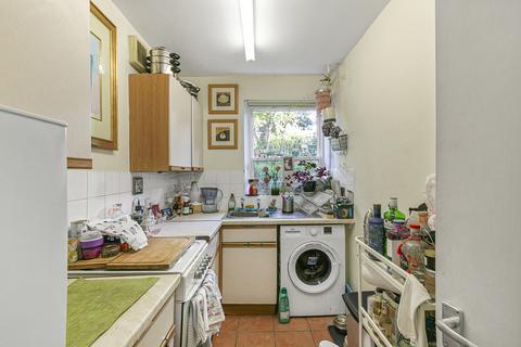undefined, Station Road, Twickenham, TW1