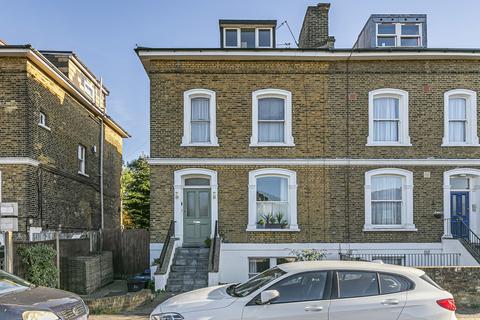 Station Road, Twickenham, TW1