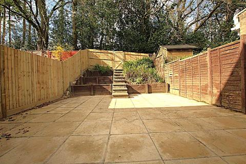 3 bedroom terraced house to rent, The Ridings, Bishopstoke, Eastleigh