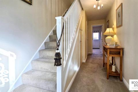 3 bedroom terraced house for sale, Clough Drive, Burton-On-Trent