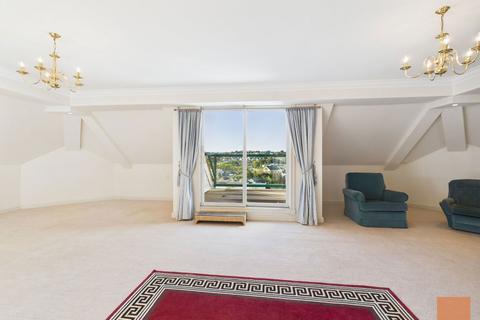 Apartment 35, Devington Hall Agar Road, Truro, TR1 1GP