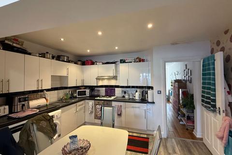 23 Mount Field, Queenborough, ME11 5DB