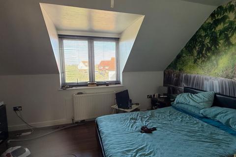 23 Mount Field, Queenborough, ME11 5DB