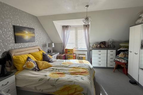 23 Mount Field, Queenborough, ME11 5DB