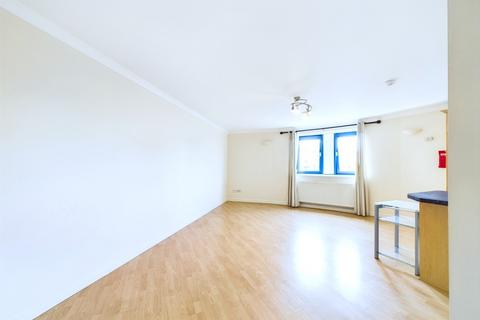 2 bedroom apartment to rent, Ocean Drive, The Shore, Edinburgh, EH6