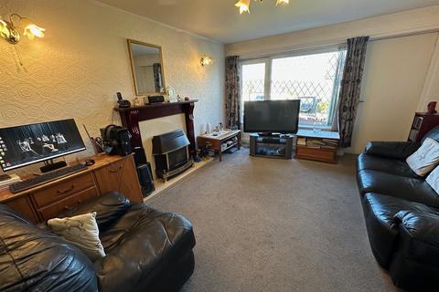 2 bedroom townhouse for sale, Belgrave Park, Halifax