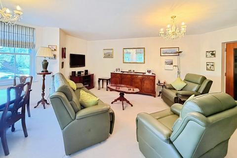 2 bedroom flat for sale, Groby Road, Altrincham, WA14