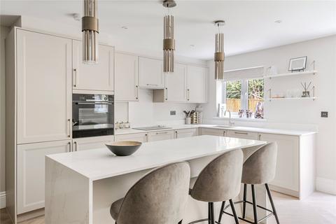 4 bedroom semi-detached house for sale, The Waldrons, Rowplatt Lane, Felbridge, RH19