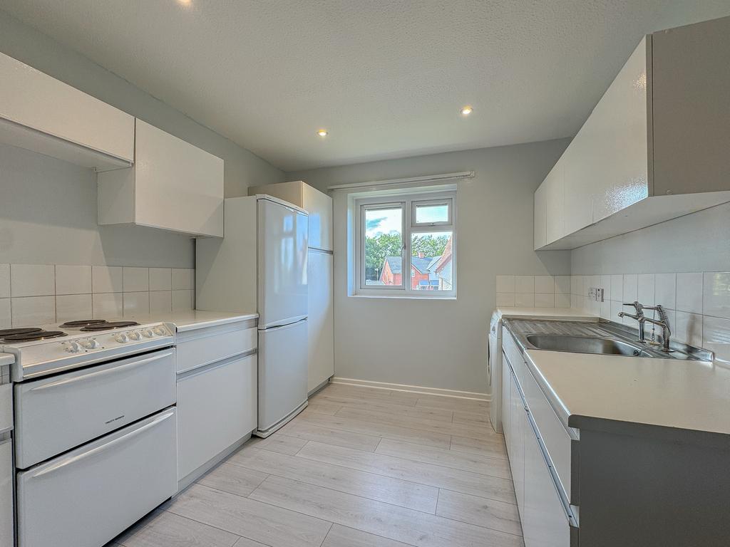 Kitchen (2)