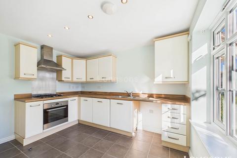 3 bedroom semi-detached house for sale, Kendle Road, Swaffham