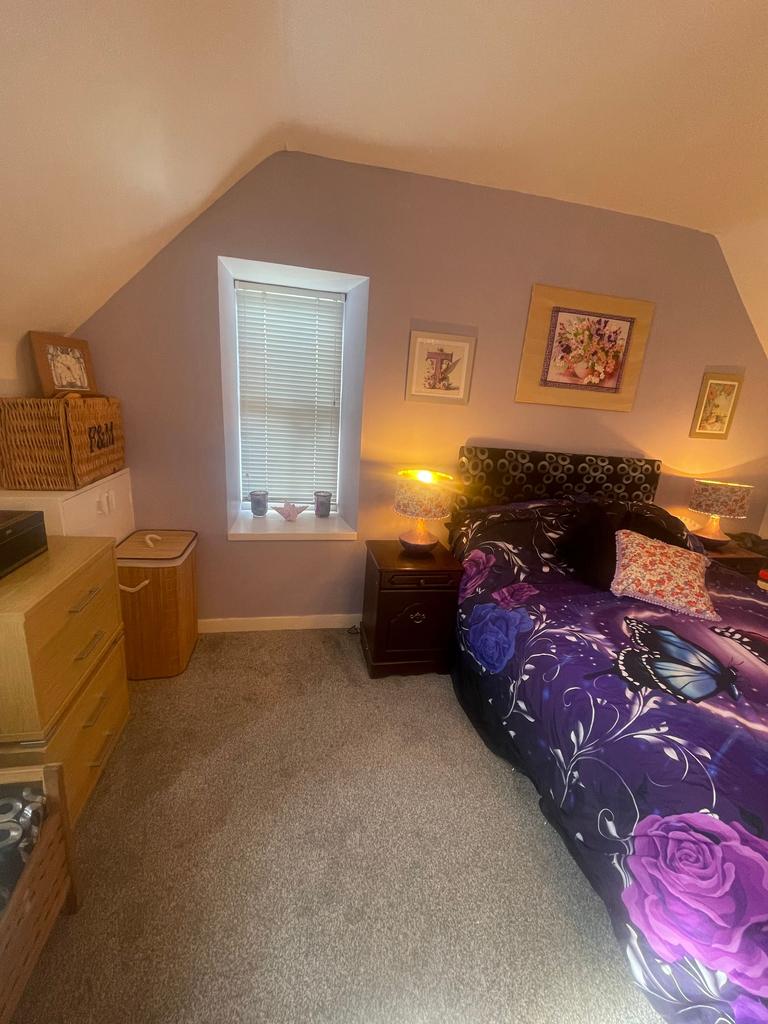 Bedroom 1 (1 of 2)