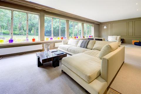 6 bedroom detached house to rent, NEVILLE DRIVE, HAMPSTEAD GARDEN SUBURB, N2