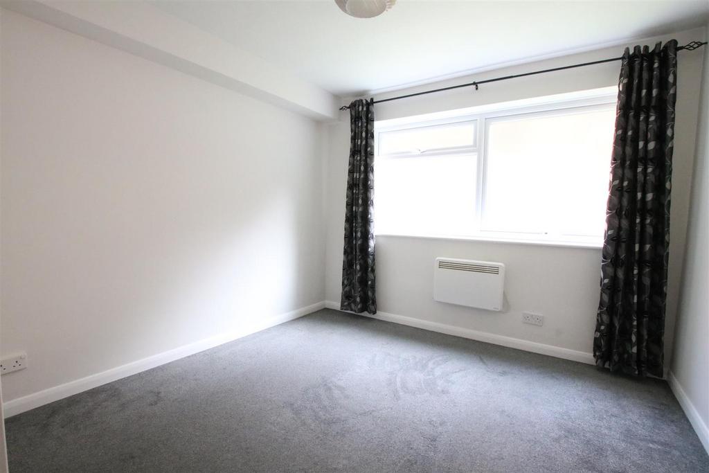 Bedroom.JPG