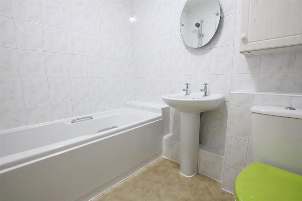 Bathroom.JPG